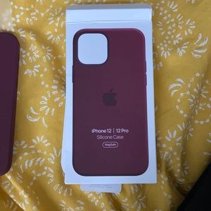 Brand New iPhone 12/12 Pro Plum Silicone Case